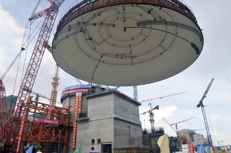 Yangjiang 3 dome lifting (CGNPC)